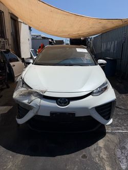 2016 - 2020 Toyota Mirai Hydrogen Car For parts only - PARTING OUT