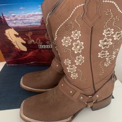 Beautiful Cowboy Boots , Nice Quality 