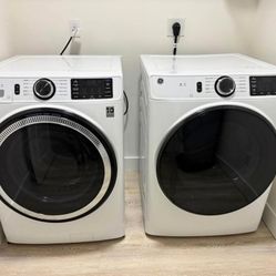 GE UltraFresh Vent System Washer and Dryer Set