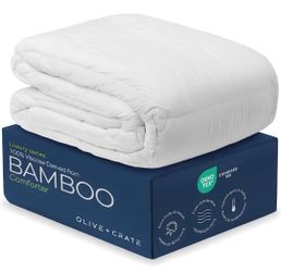 BRAND NEW - Olive + Crate BreathePure Bamboo Comforter - Oversized King
