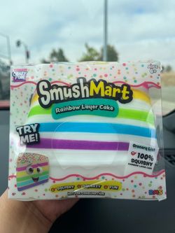 SmushMart Rainbow Layer Cake Squishy Toy