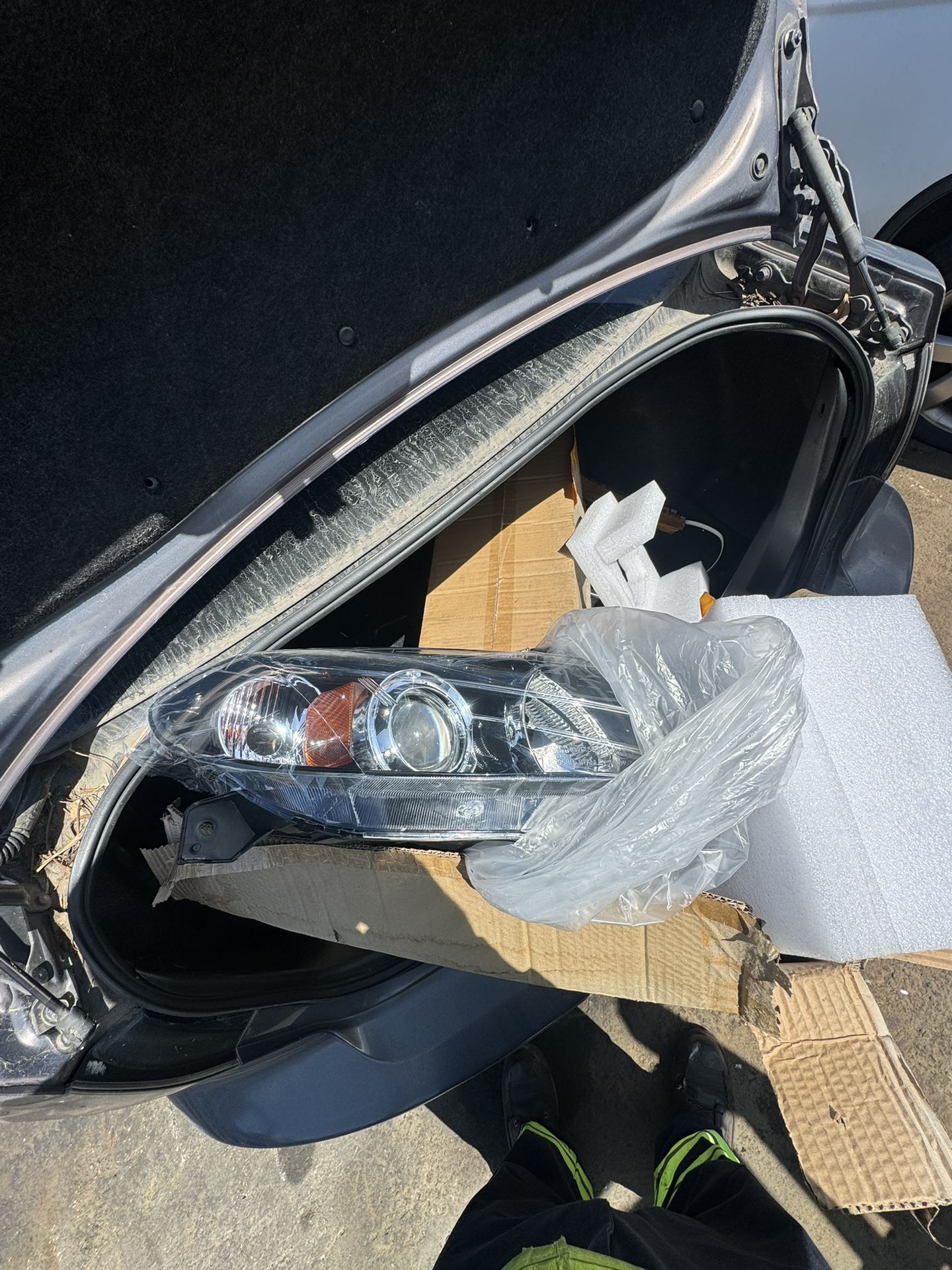 07 Mazda 3 Headlights