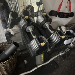 Golds Gym Adjustable Dumbbells W/ Stand