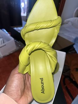 Pretty Heels Size 9.5