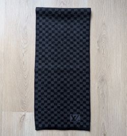 Louis Vuitton Petit Damier Black & Grey 100% Wool Scarf Checkered 53×12" M70028