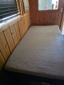 Twin Matress like NEW