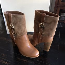 NIB Michael Kors Fulton Bootie Size 7.5M Luggage Suede Tan