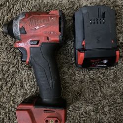 Milwaukee M18 1/4" (6mm) Hex Impact Driver - 2953-20 w/XC 5.0Ah Battery Pack