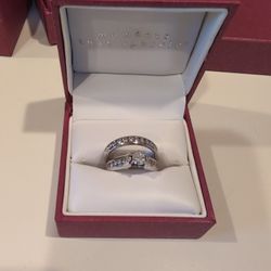 Diamond And White Gold Wedding Ring Set
