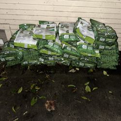 Turf Builder Rapid Grass Tall Fescue Mix Combination Seed and Fertilizer Grows Green Grass