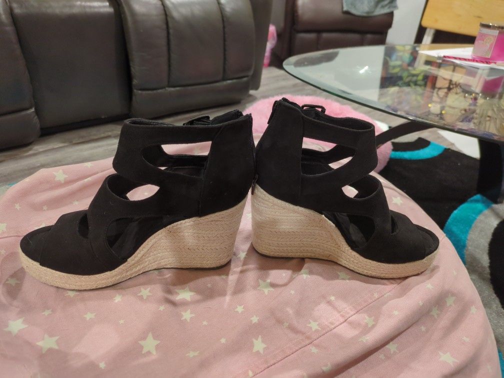 Black Platform/Wedge Sandals 