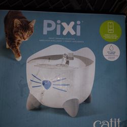 Cattit Pixi smart drinking fountain