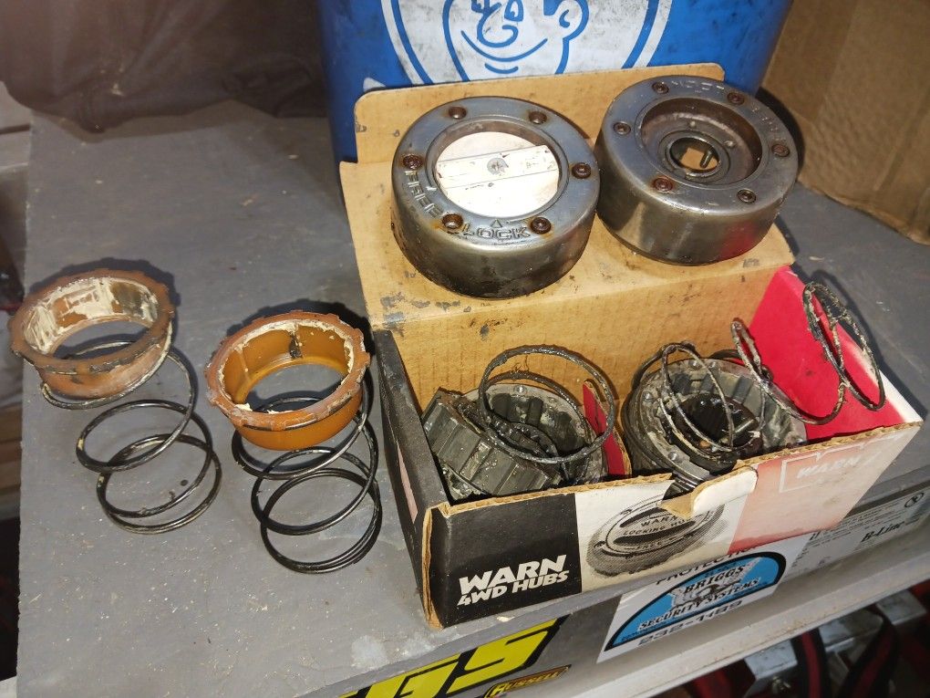 Ford Locking Hubs