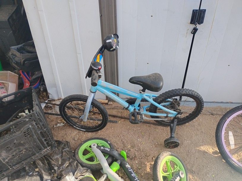 Specialized Hotrock 16