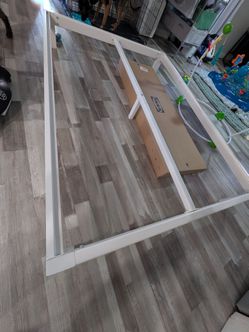 Full bed frame