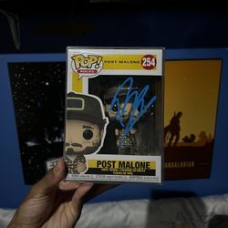 Funko Pop - Post Malone & Vinyl (SIGNED)