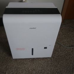 Dehumidifier- Comfee' 3 Gallon