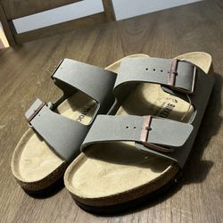 Birkenstock Arizona Stone Color Men’s Size 9 - 42