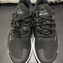 New Nikes Men’s Size 6