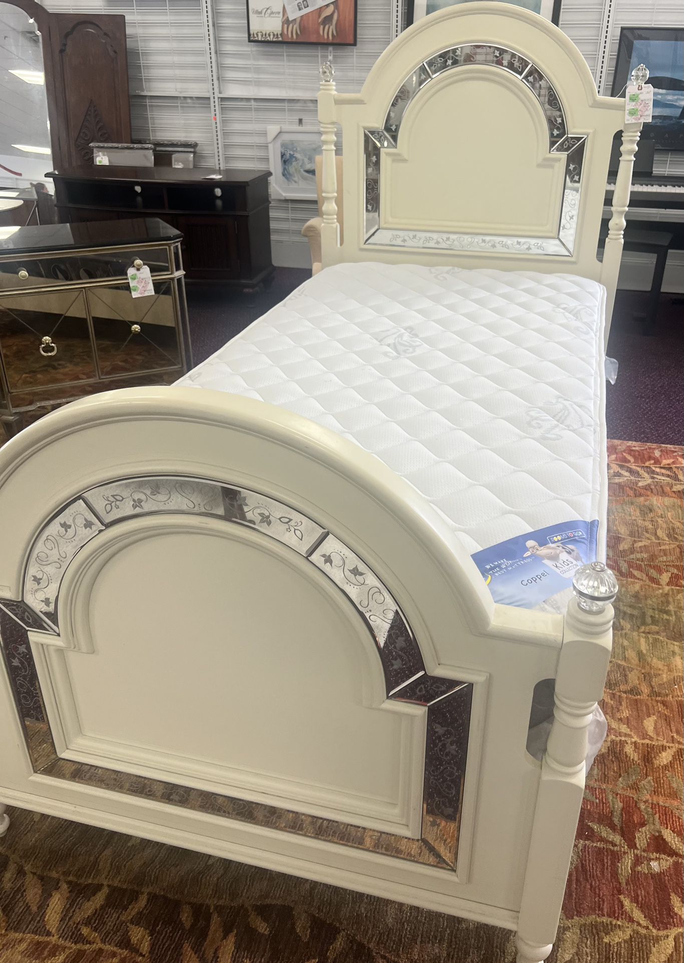 Beautiful Twin Bed frame With Mattress 