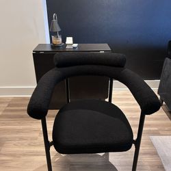 Set of 2 Modern Black Bouclé Accent Chairs