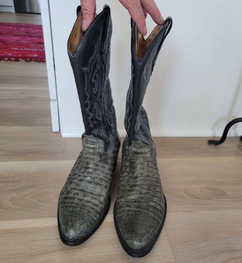 Size 10 Armadillo Mens Boots ~