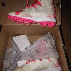 Girls Under Armour Cleats