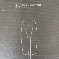 Tesla mobile conector