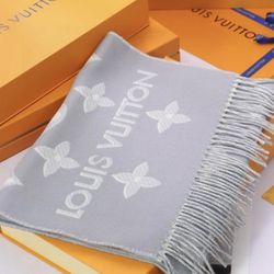 BRAND NEW SCARF 32X180cm