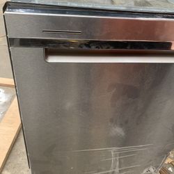 Whirlpool Dishwasher 