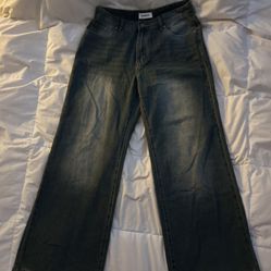 Dark Wash Women’s Loose Fit Jeans 