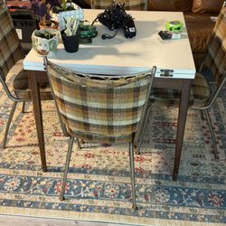 Amazing Vintage Flip Top Dining/game Table + 4 Chairs 