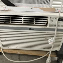 LG Window AC- BTU 8000
