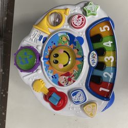 Children’s piano / standing toy