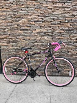 Susan G. Komen Commemorative Edition 21 Speed Road Bike
