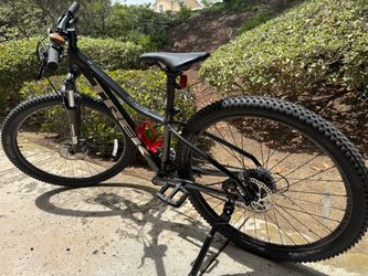 Trek Marlin 5 — Size XS — $500 OBO