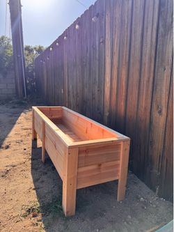 5 ft Cedar Planter