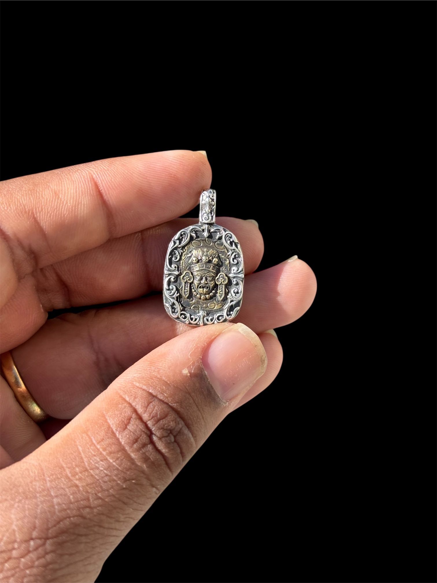 925 Sterling Silver Crowned Skull Pendant – 12g Statement Talisman