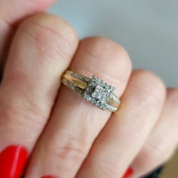 Gold Engagement Ring 10 K Gold 