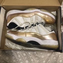 Jordan 11 Low Golden Ceremony  Size 10.5