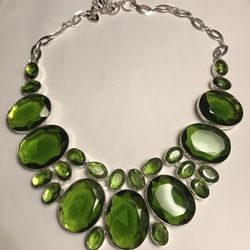 Free Shipping.  Peridot 925 Sterling Silver Necklace