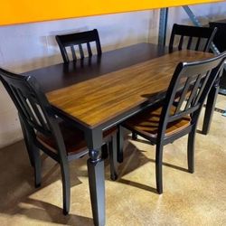 Owingsville Black/Brown Dining Room Set / Dining table and Chairs 