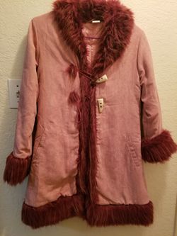 Unique Magenta/Purpleish coat with fur