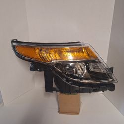 Ford explorer  2013/2015 RH HEADLIGHT
