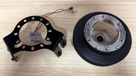 370z / g37 steering wheel hub