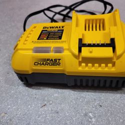 Dewalt 20v max/60v max fast charger