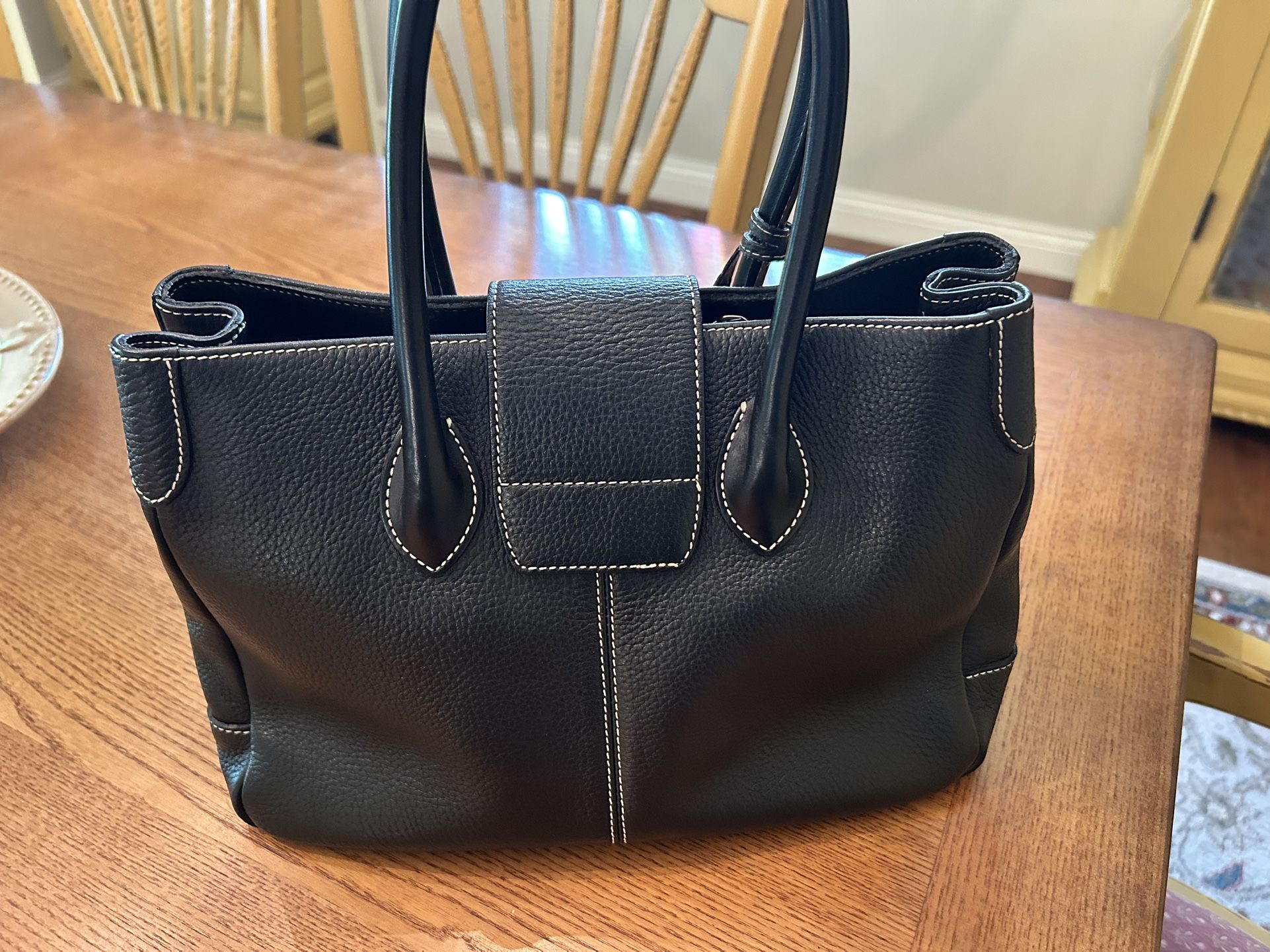 Dooney & Bourke Handbag