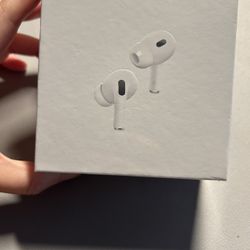 Airpod Pro (2nd Gen) NEW w/ serial #