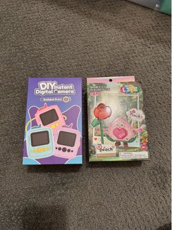 Kids DIY Instant Print Camera + Peach Building Block Set – New