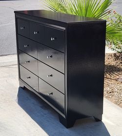 Furniture Dresser 9 Drawer* FREE LOCAL DELIVERY
